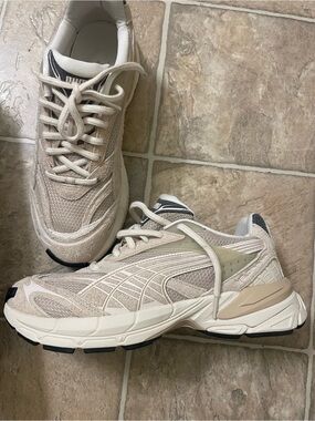 Men’s PUMA Velophasis SD
granola-alpine snow SNEAKERS size 11